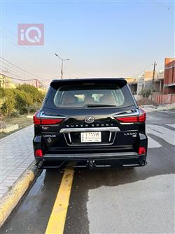 Lexus LX